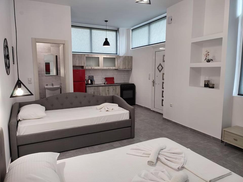 Tom'S Design Apartment ปาเลออน ซิฟลิคิออน ภายนอก รูปภาพ